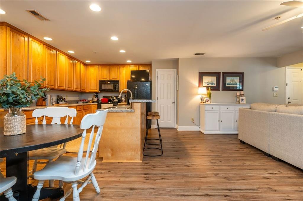 208 Madison Lane SE Unit 208