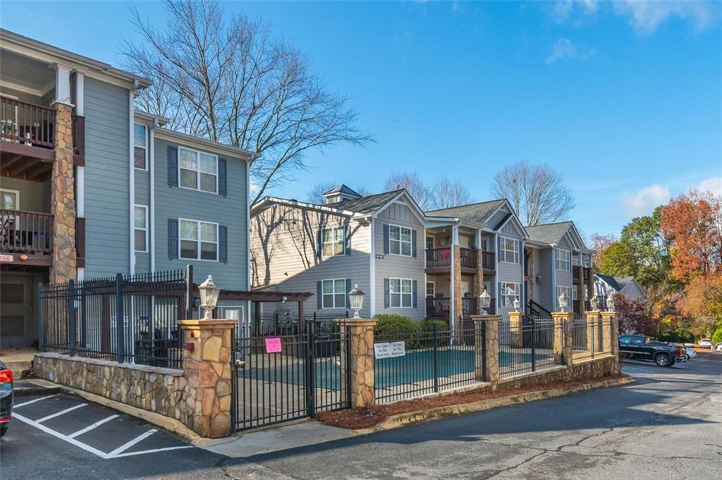 208 Madison Lane SE Unit 208