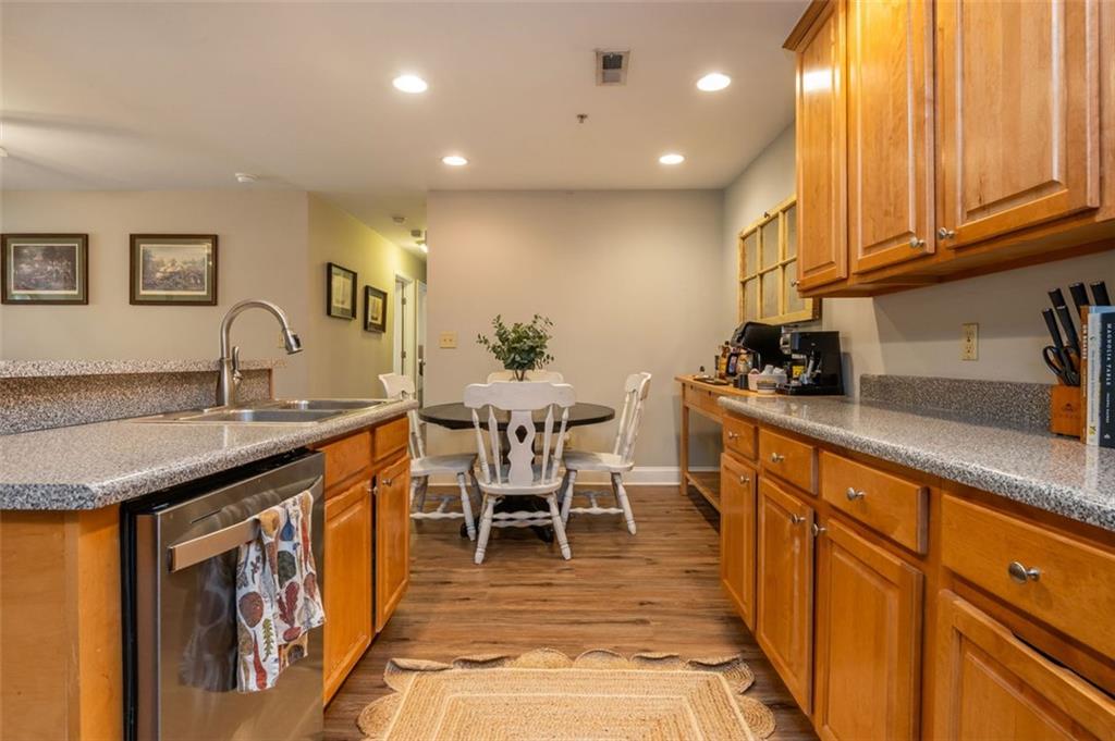 208 Madison Lane SE Unit 208