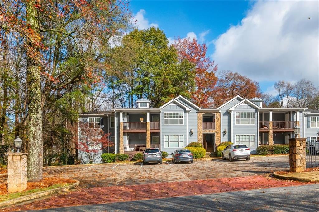 208 Madison Lane SE Unit 208