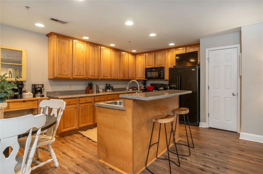 208 Madison Lane SE Unit 208