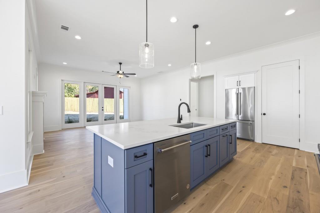 690 Foster Park Lane