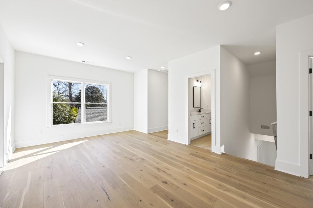 690 Foster Park Lane