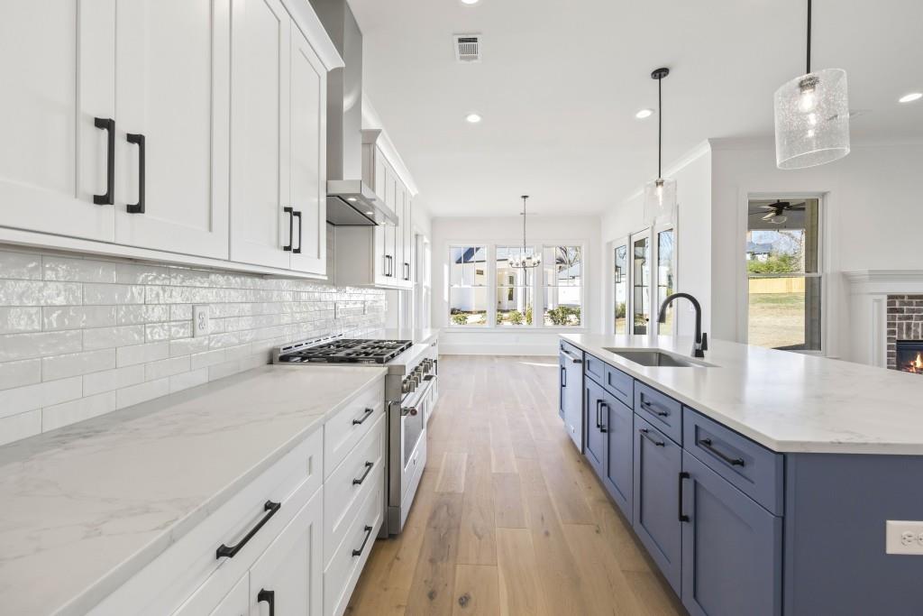 690 Foster Park Lane