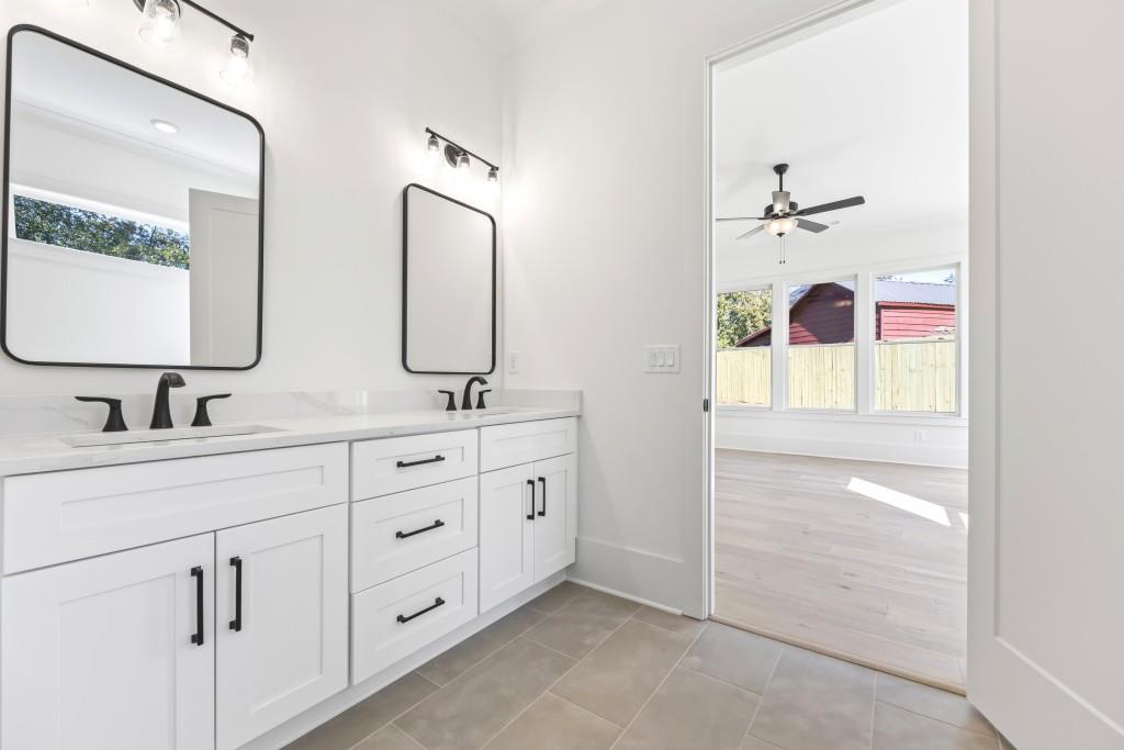 690 Foster Park Lane