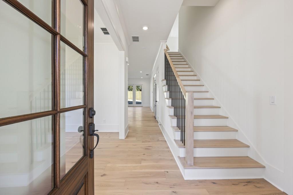 690 Foster Park Lane