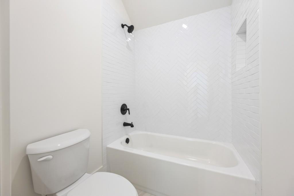 690 Foster Park Lane