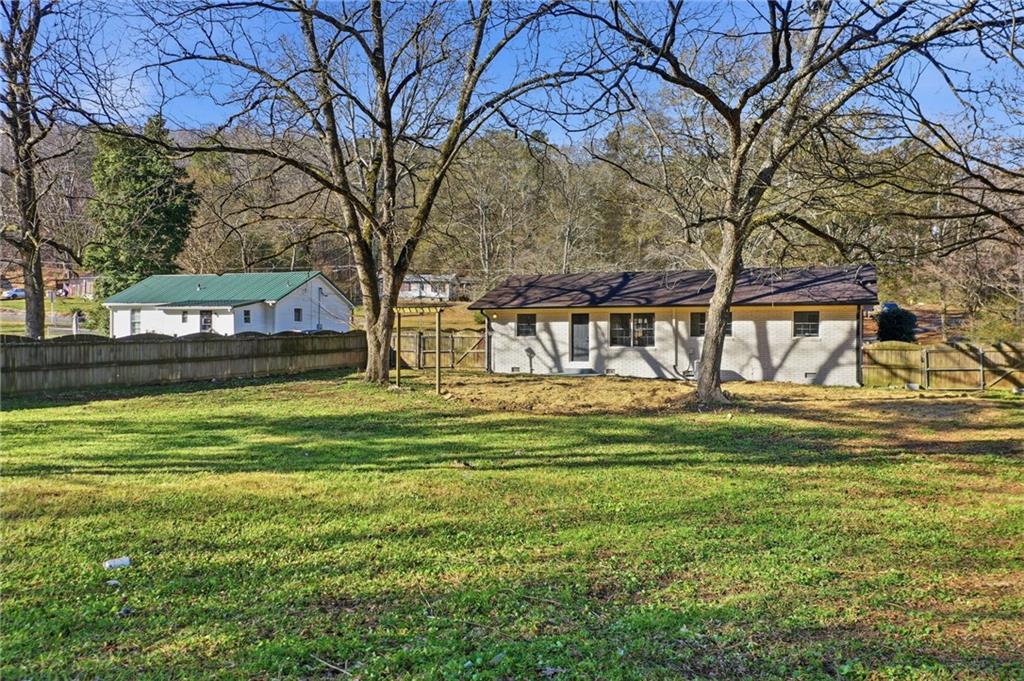 135 Reeceburg Road SE