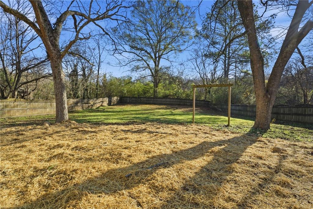 135 Reeceburg Road SE