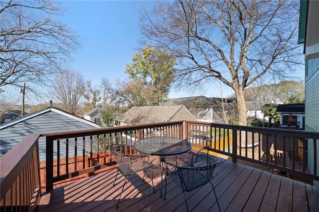 715 Woodson Street SE