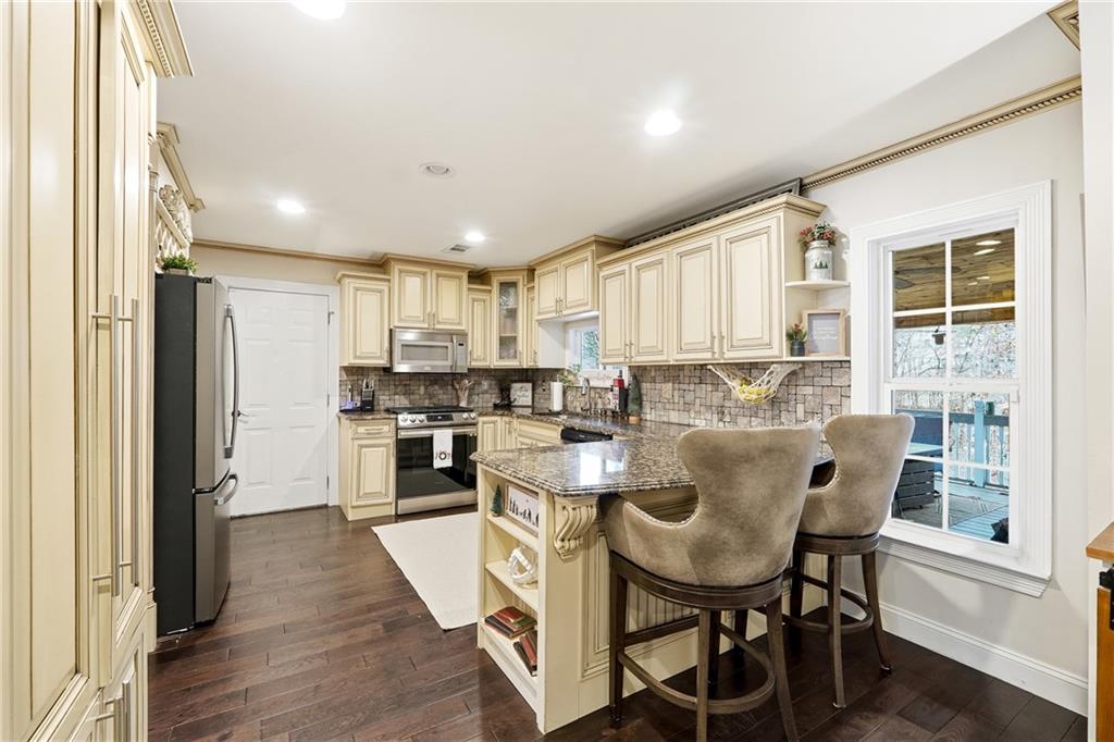 5960 River Ridge Lane