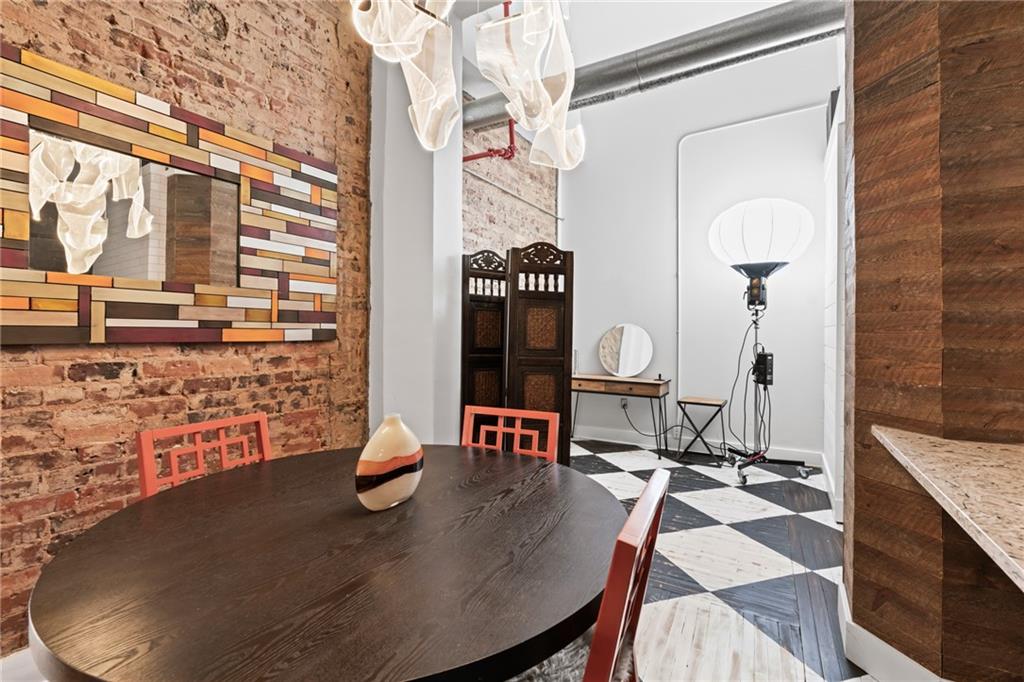 87 Peachtree Street SW Unit 209