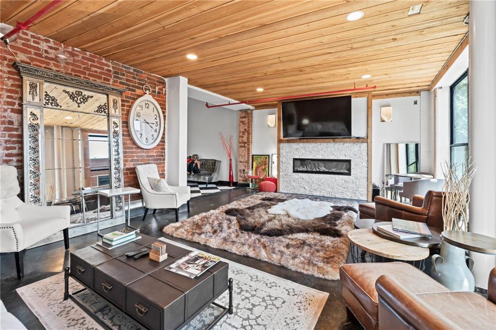 87 Peachtree Street SW Unit 209