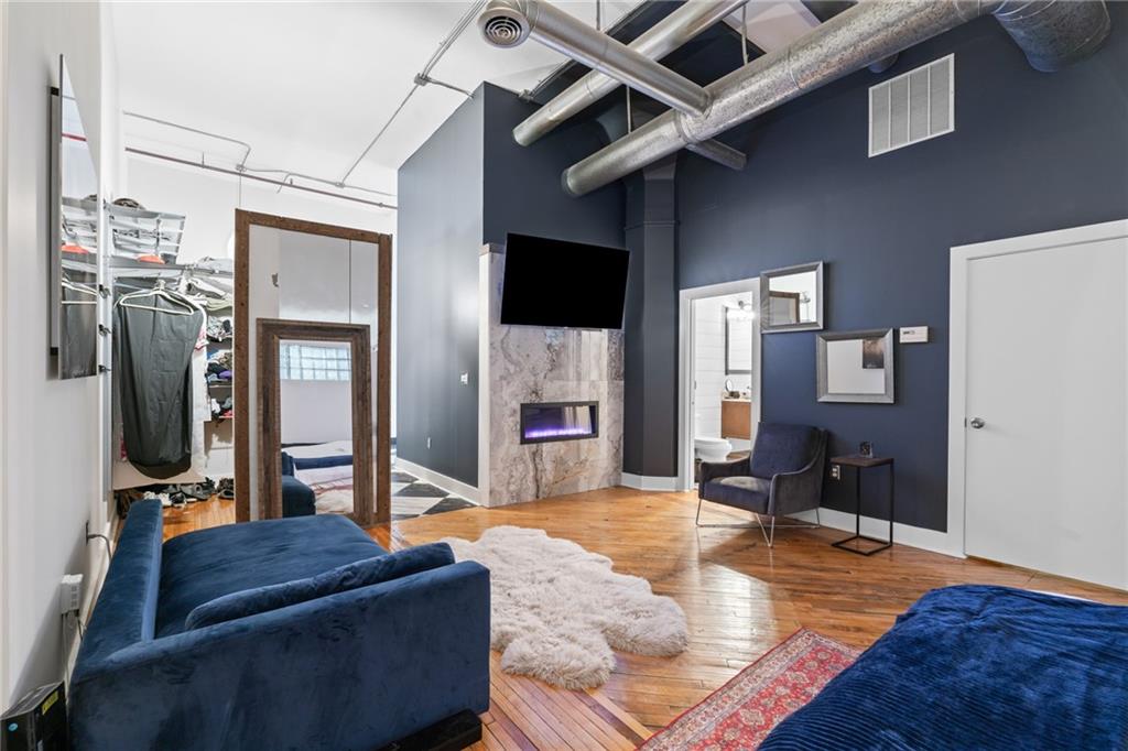 87 Peachtree Street SW Unit 209