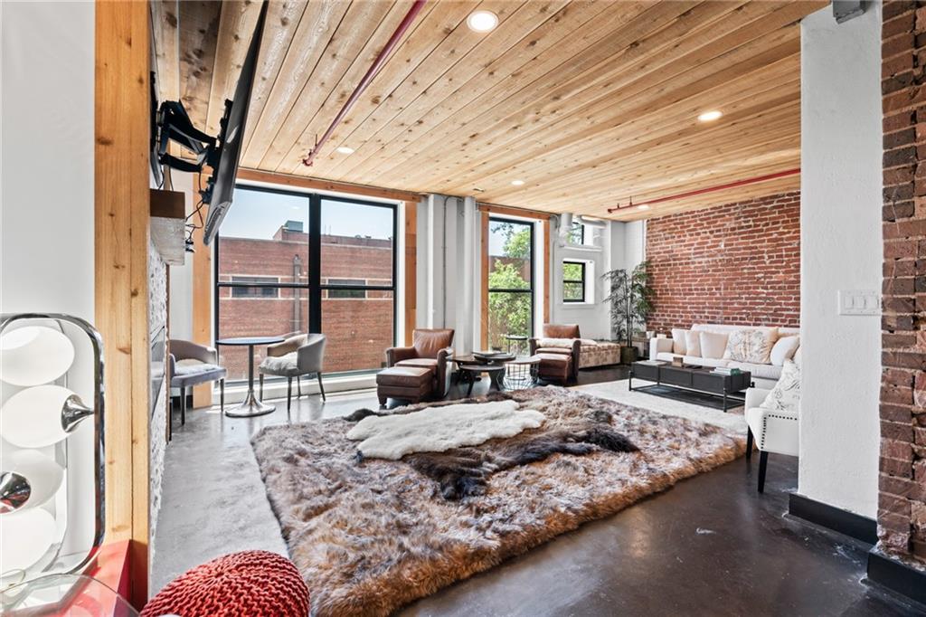 87 Peachtree Street SW Unit 209