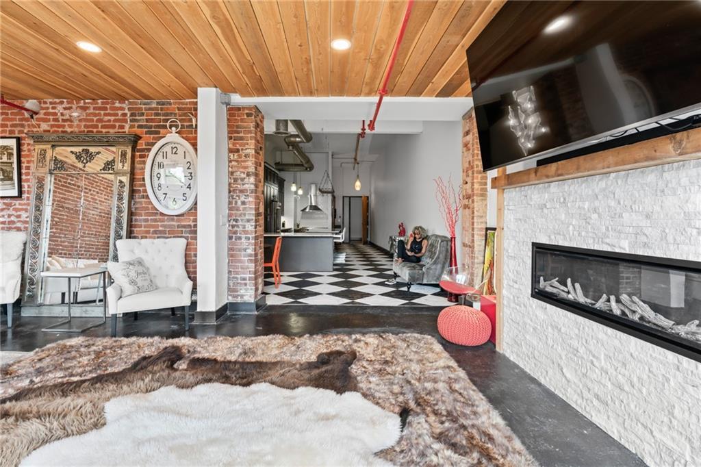 87 Peachtree Street SW Unit 209