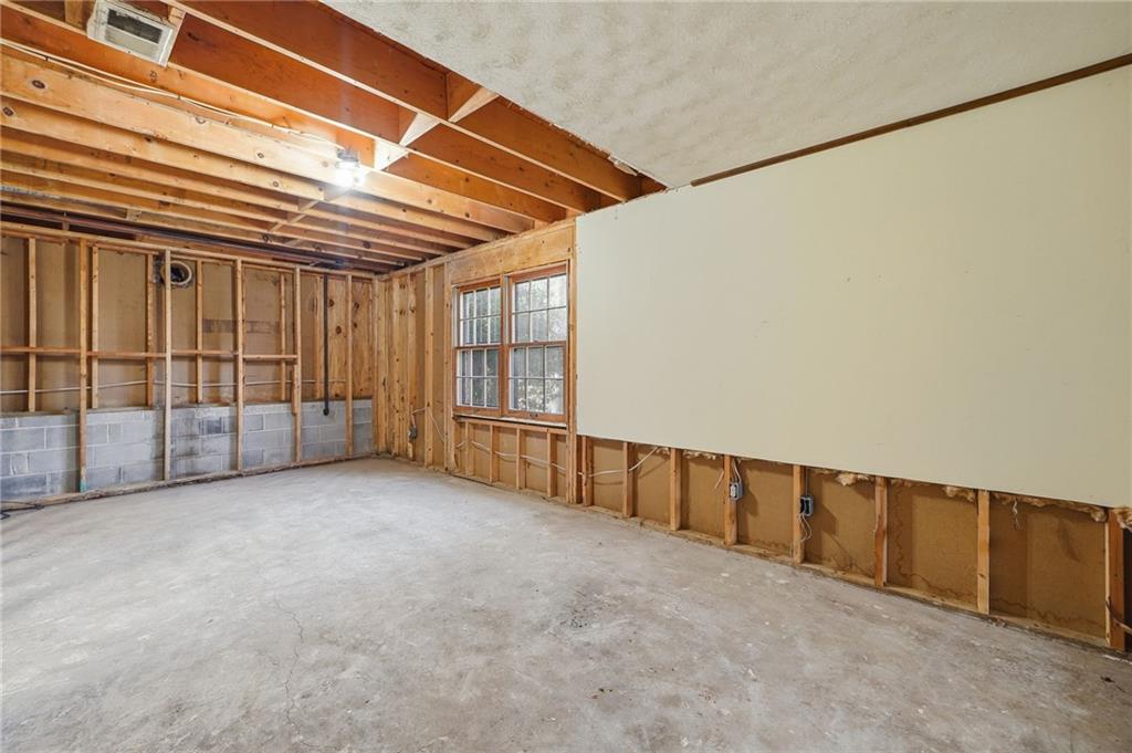 1597 Sprayberry Drive