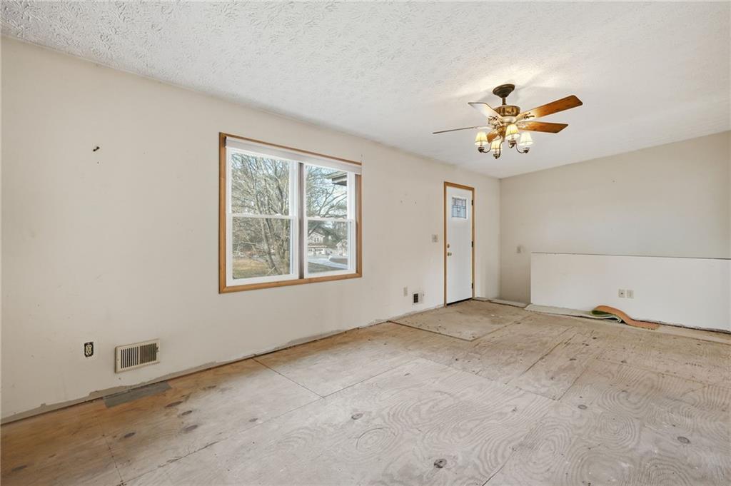 1597 Sprayberry Drive