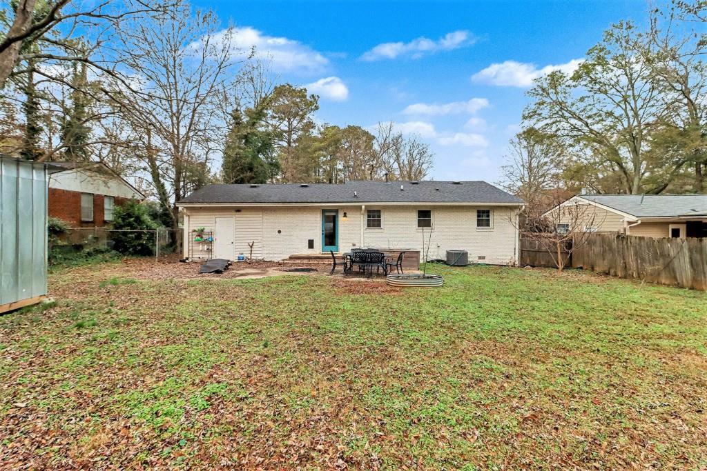 3053 Hollywood Drive