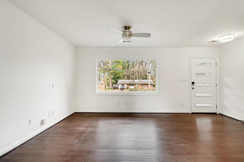 3053 Hollywood Drive