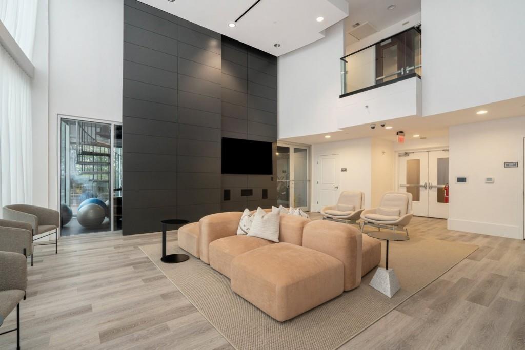 3324 Peachtree Road NE Unit 1915