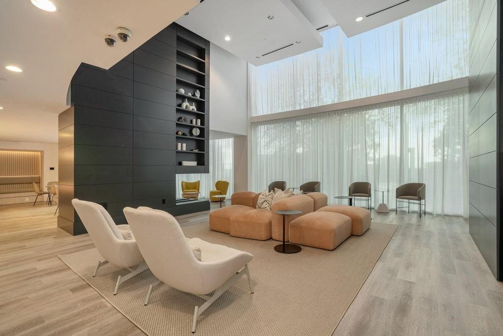 3324 Peachtree Road NE Unit 1915