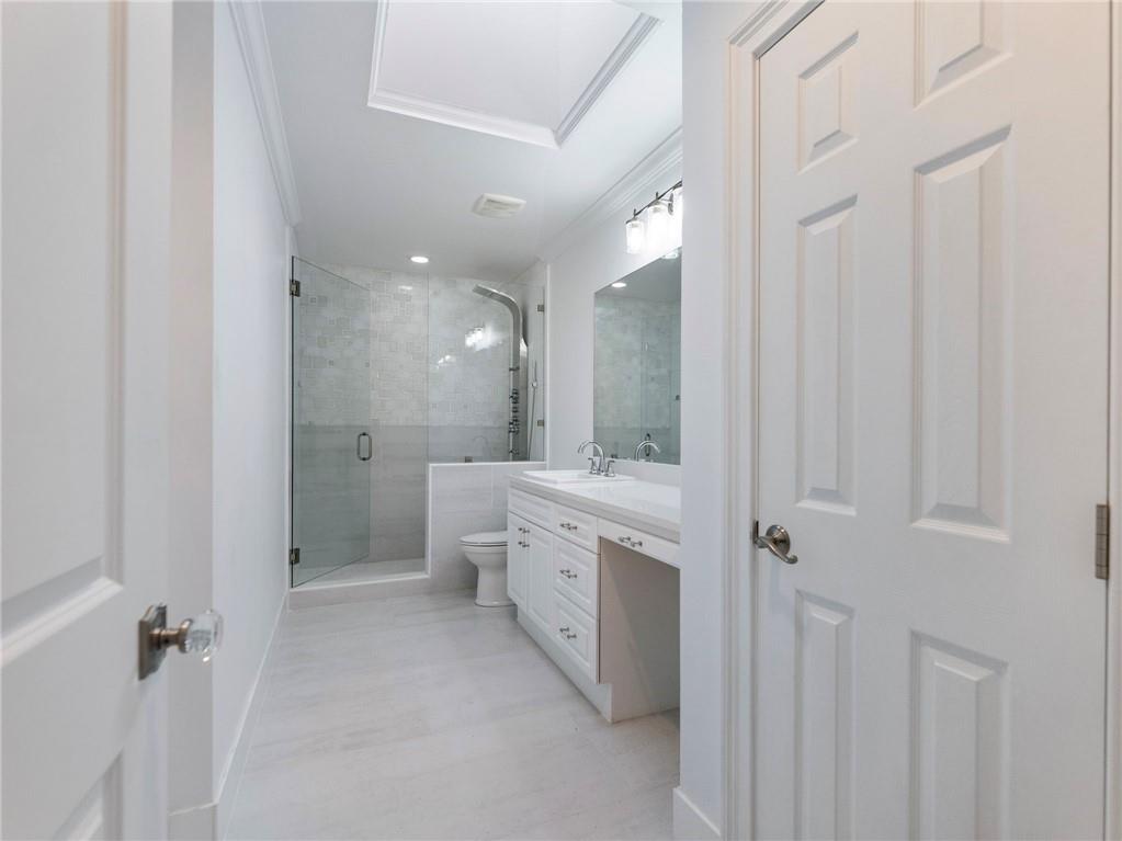 3636 Peachtree Road NE Unit 405