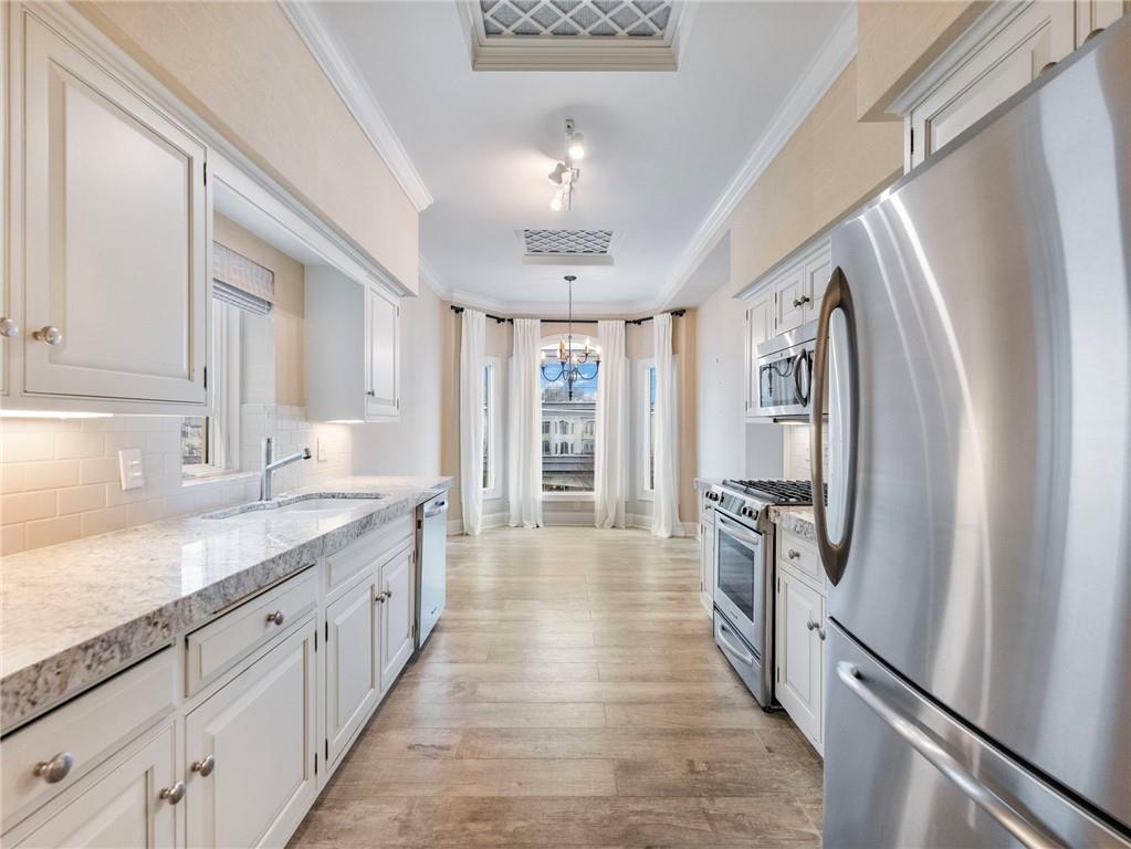 3636 Peachtree Road NE Unit 405