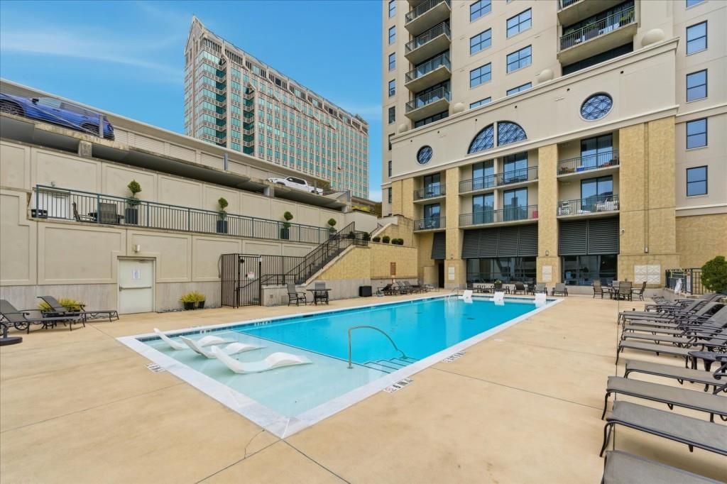 3040 Peachtree Road NW Unit 805