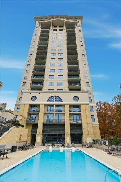 3040 Peachtree Road NW Unit 805