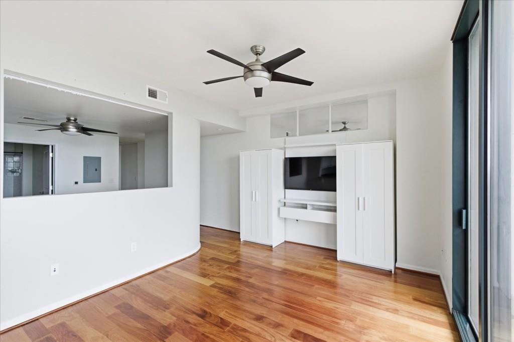 3040 Peachtree Road NW Unit 805