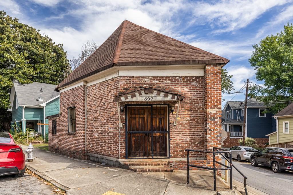 597 Auburn Avenue NE