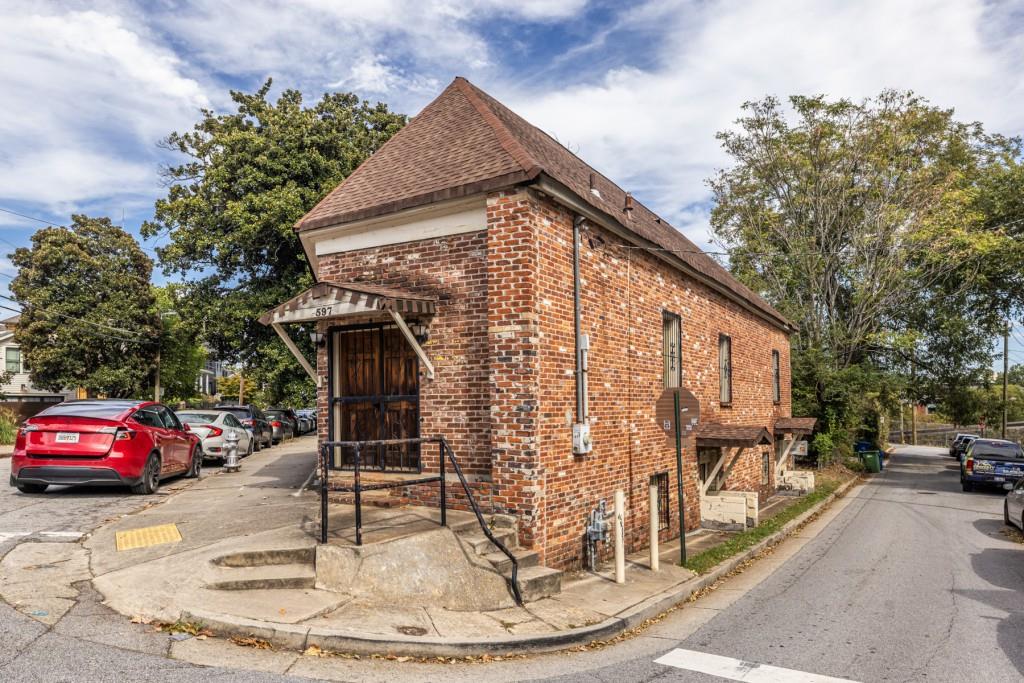 597 Auburn Avenue NE