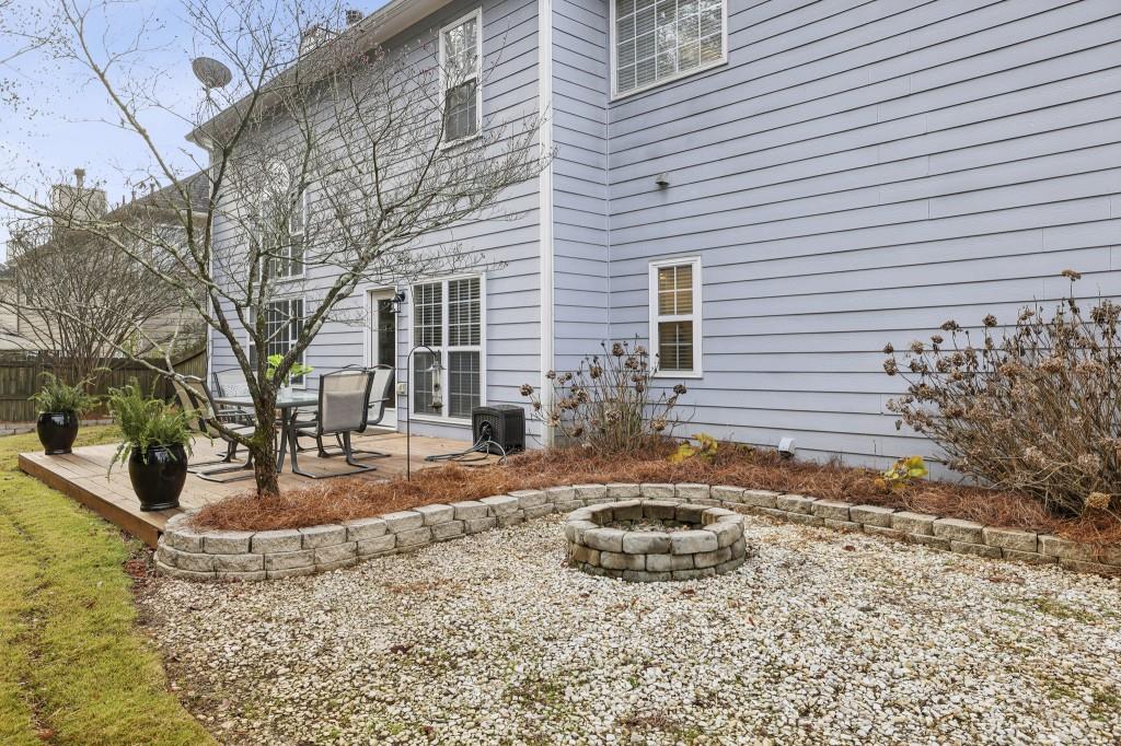 1090 Great Oaks Drive