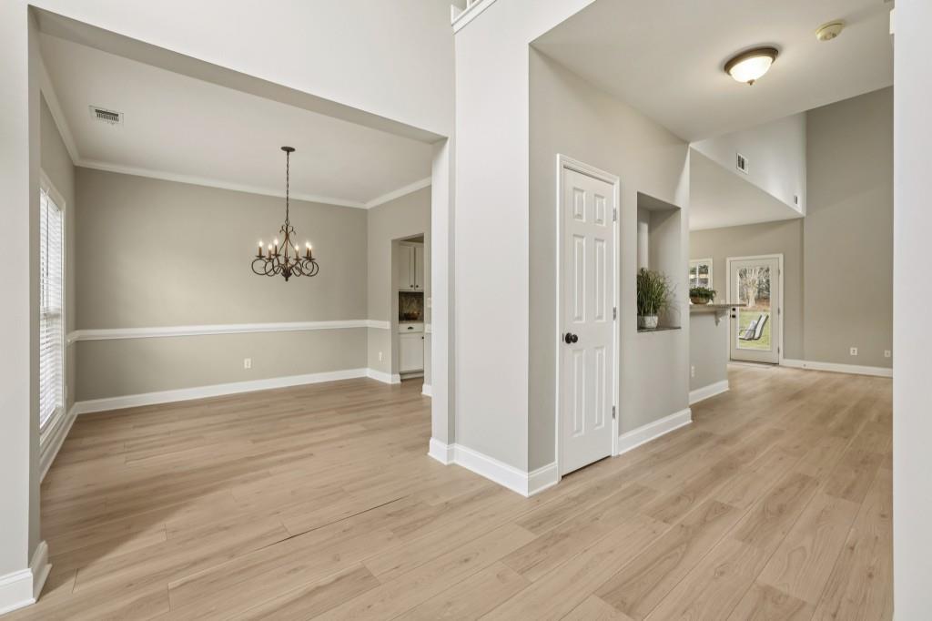 1090 Great Oaks Drive