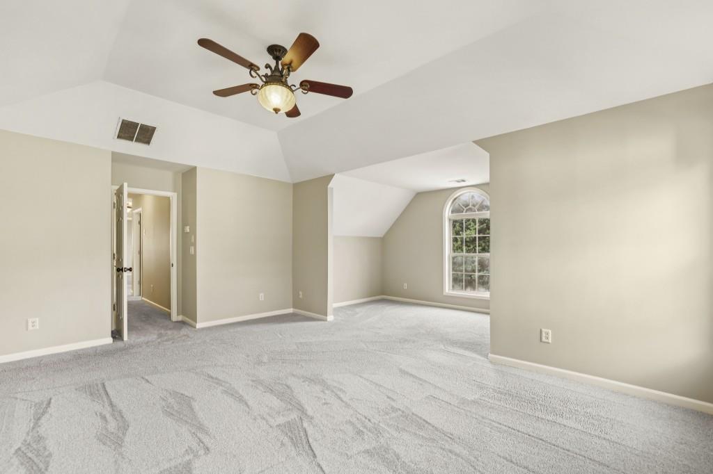 1090 Great Oaks Drive