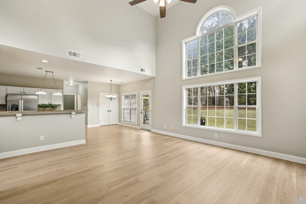 1090 Great Oaks Drive