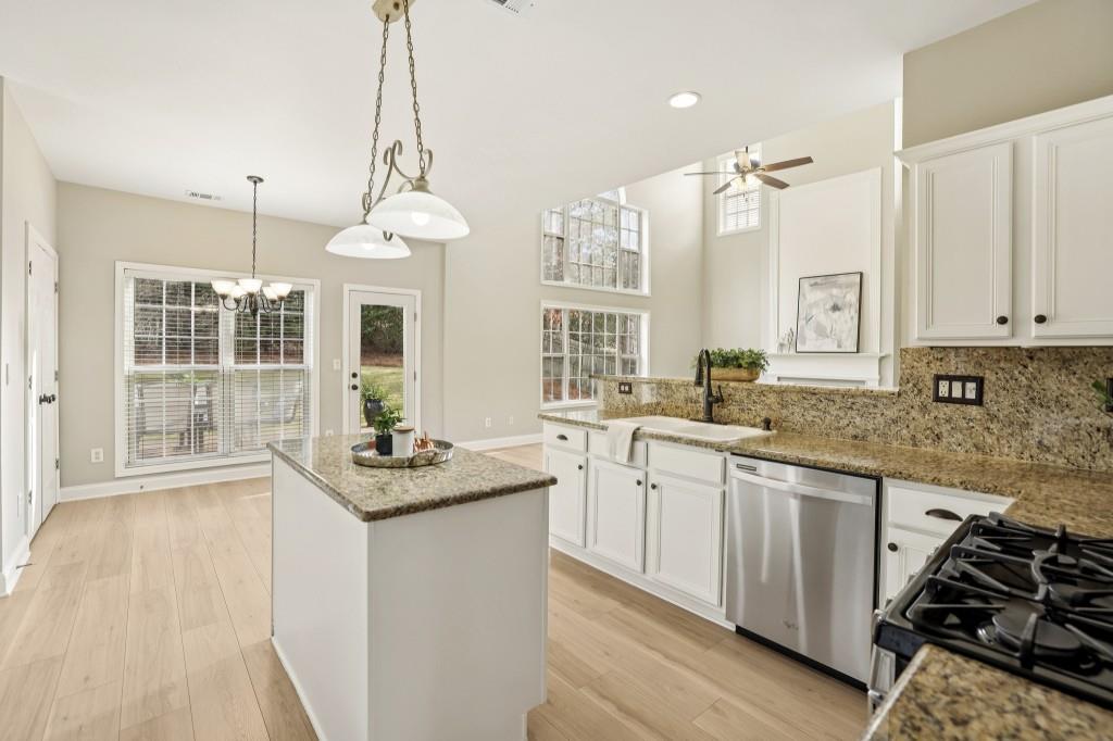 1090 Great Oaks Drive