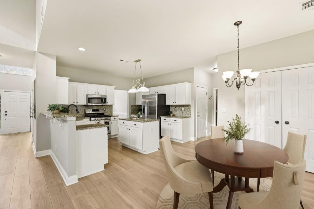 1090 Great Oaks Drive