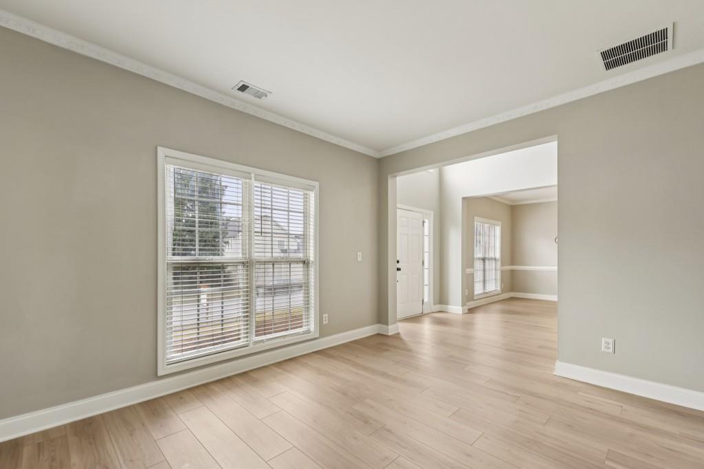 1090 Great Oaks Drive