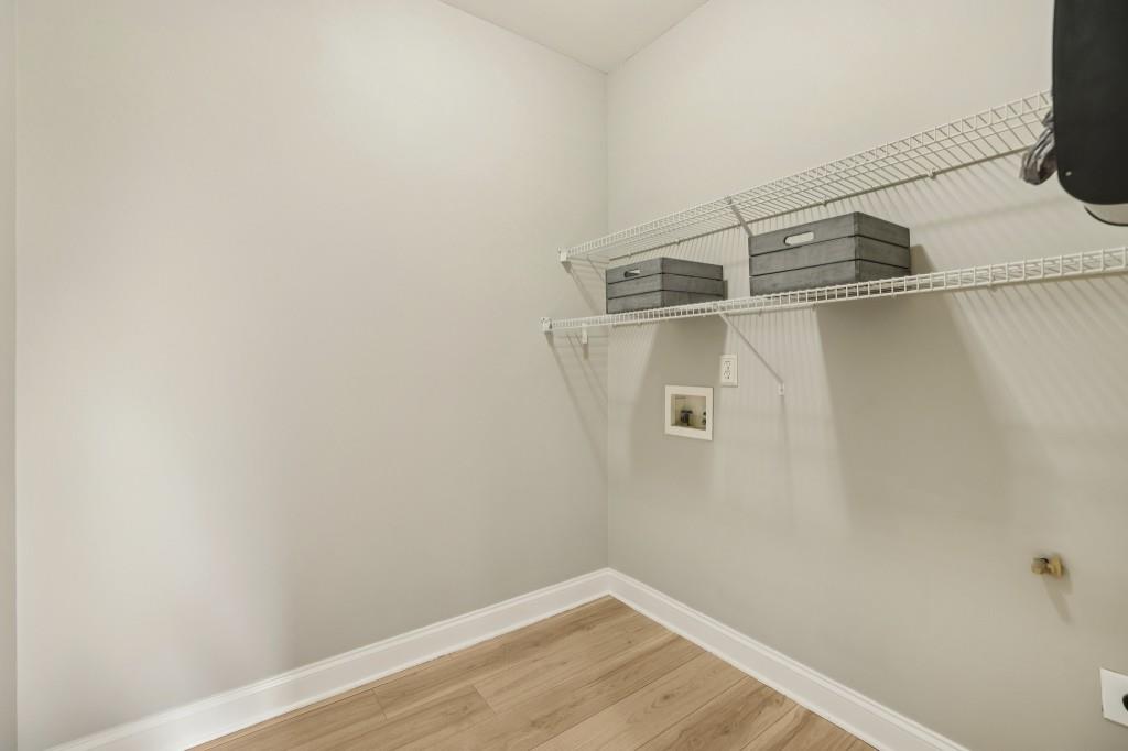 1090 Great Oaks Drive