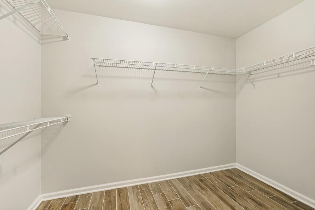 1090 Great Oaks Drive