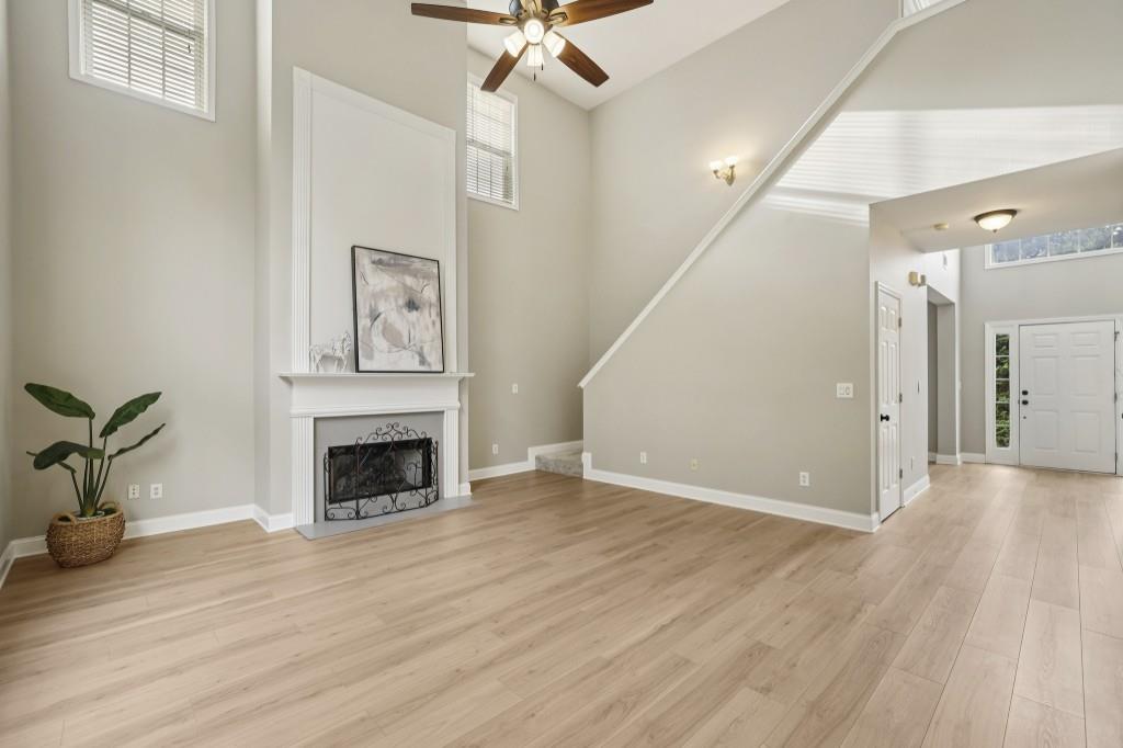 1090 Great Oaks Drive