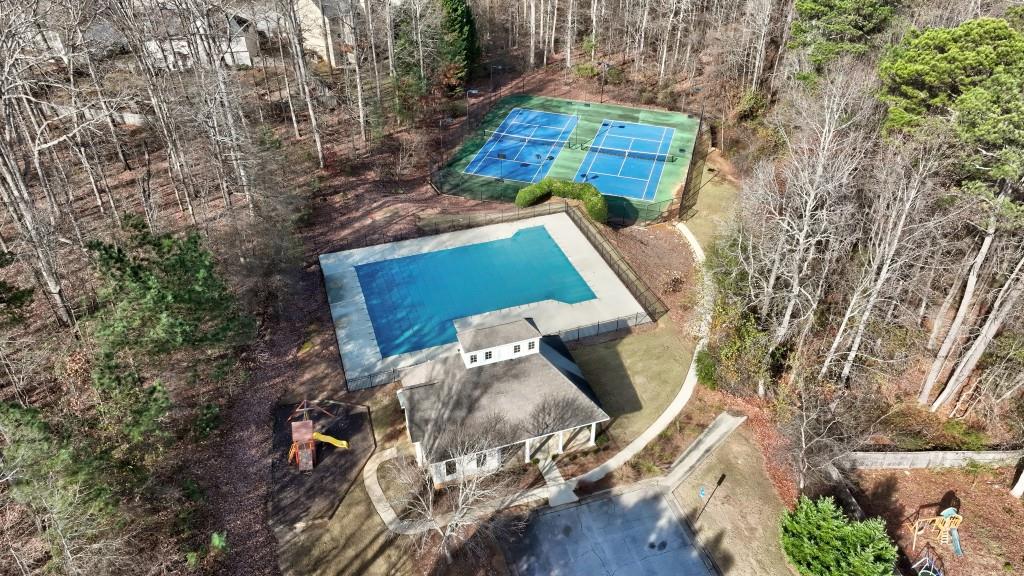 1090 Great Oaks Drive