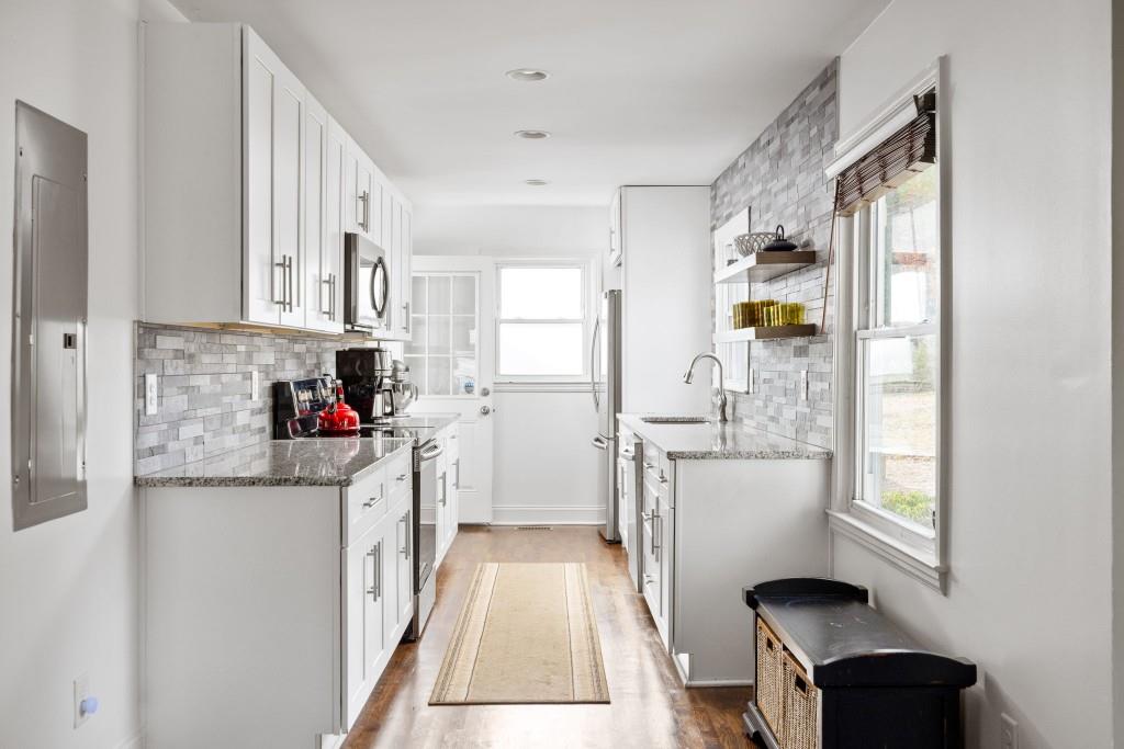 1384 Westmont Road SW