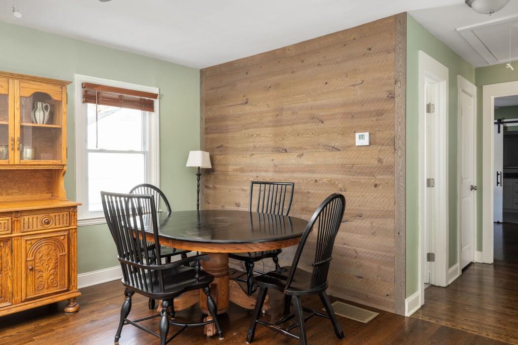 1384 Westmont Road SW