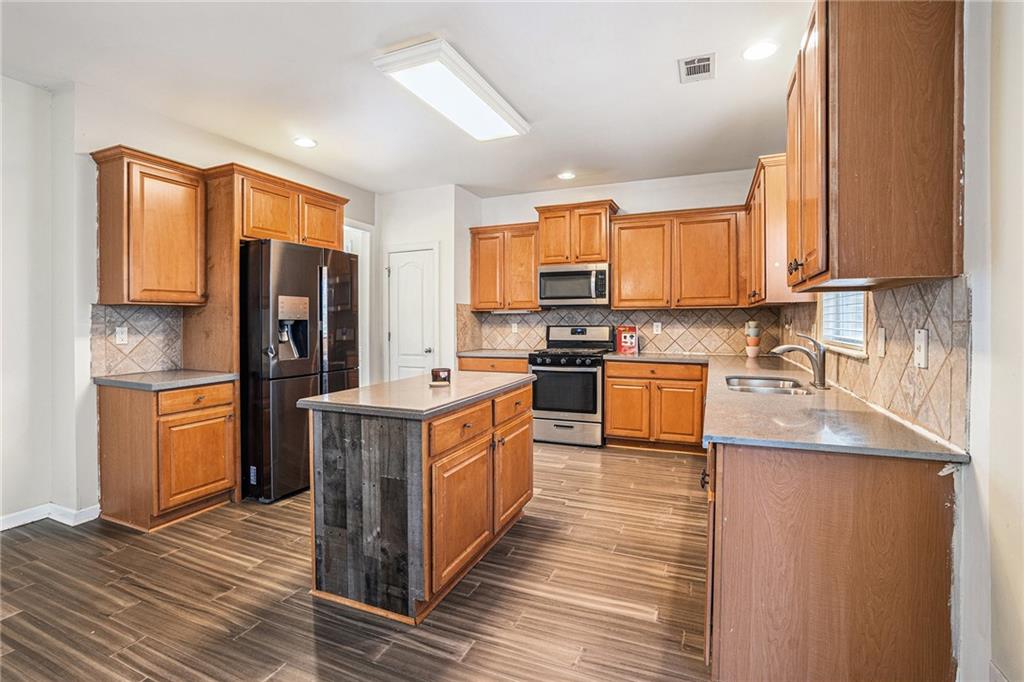 3745 PARK HILL Circle