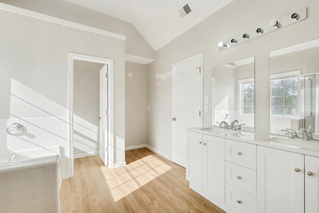 4001 Kingsbrook Boulevard