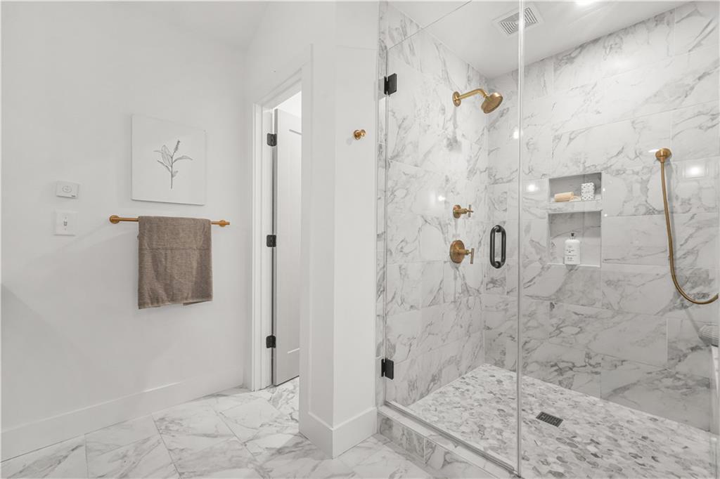 2205 Meador Avenue SE