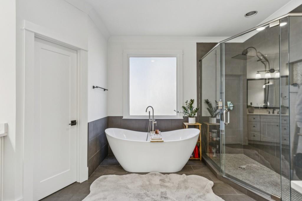 3346 Kenyon Creek Drive NW Unit A